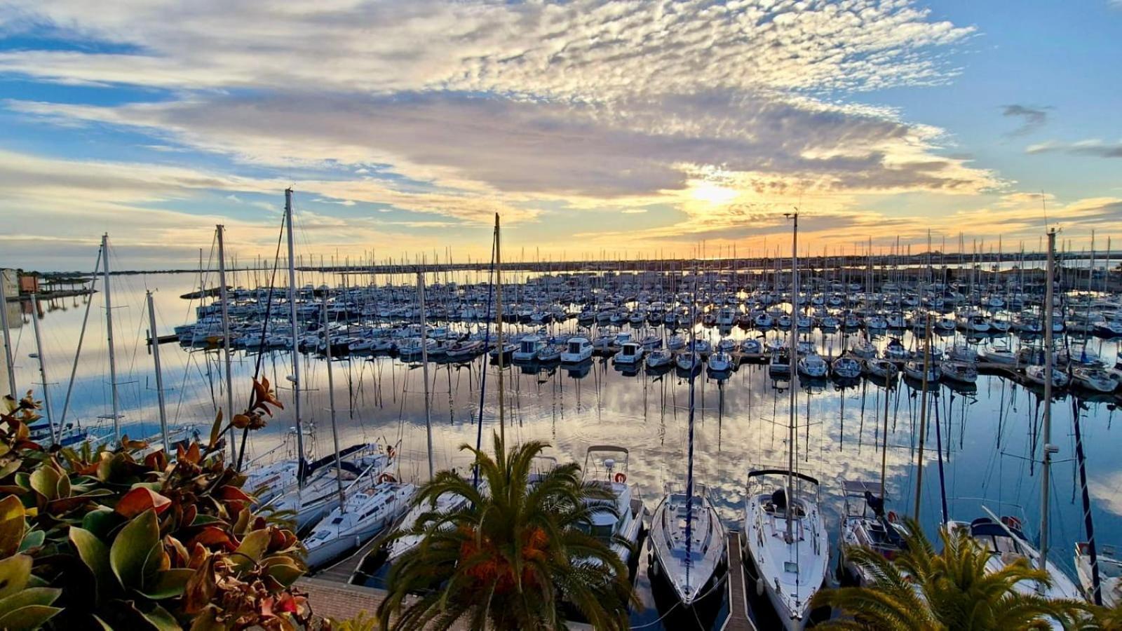 - L'Horizon Bleu - Cocon Romantique Avec Vue Mer Panoramique Gruissan Exterior photo